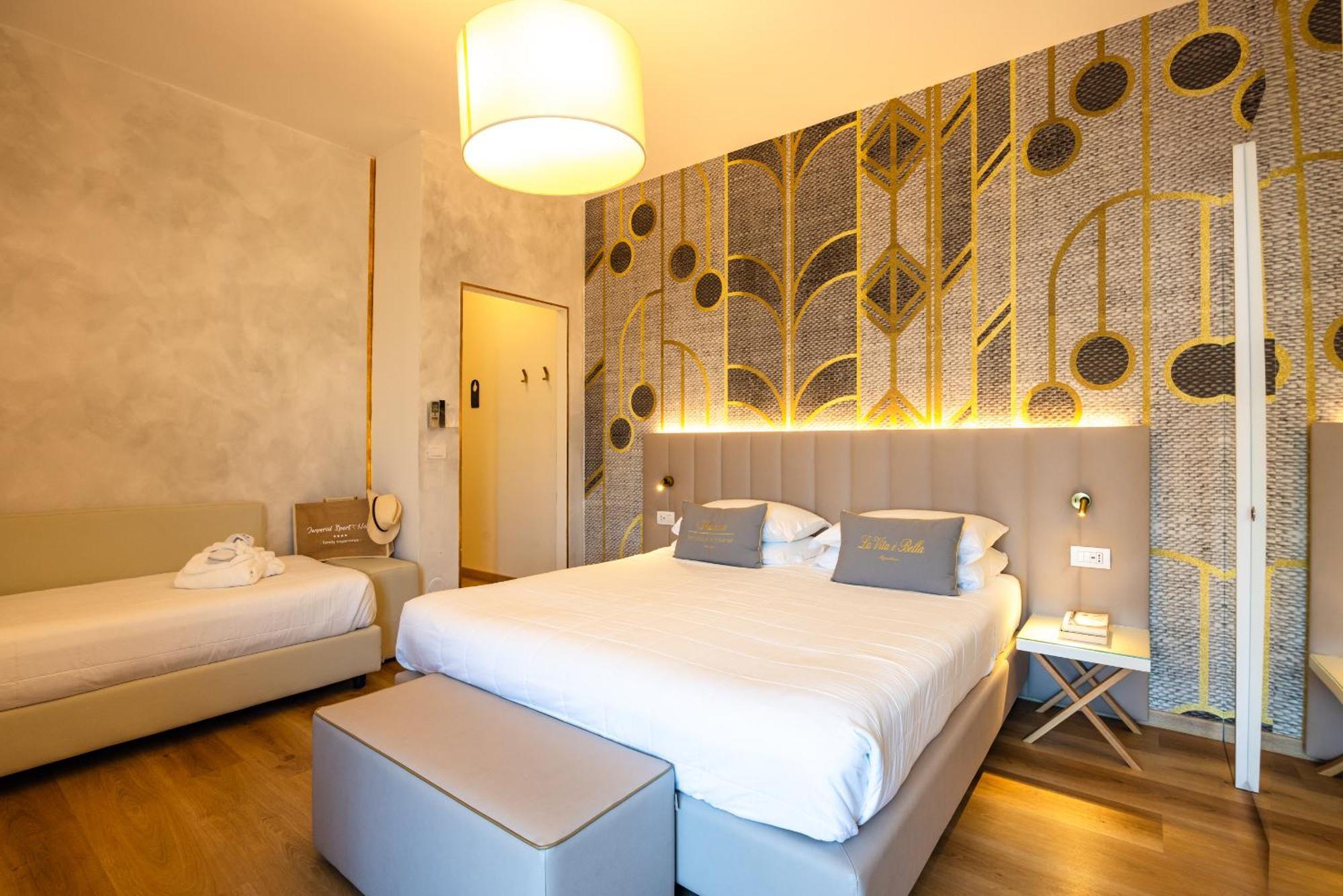 Unahotels Imperial Sport Hotel Песаро Екстериор снимка