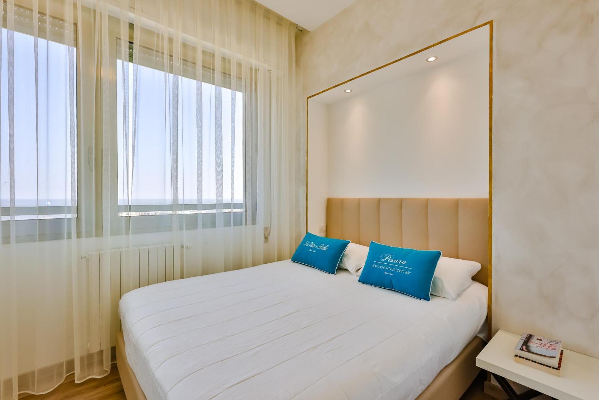 Unahotels Imperial Sport Hotel Песаро Екстериор снимка