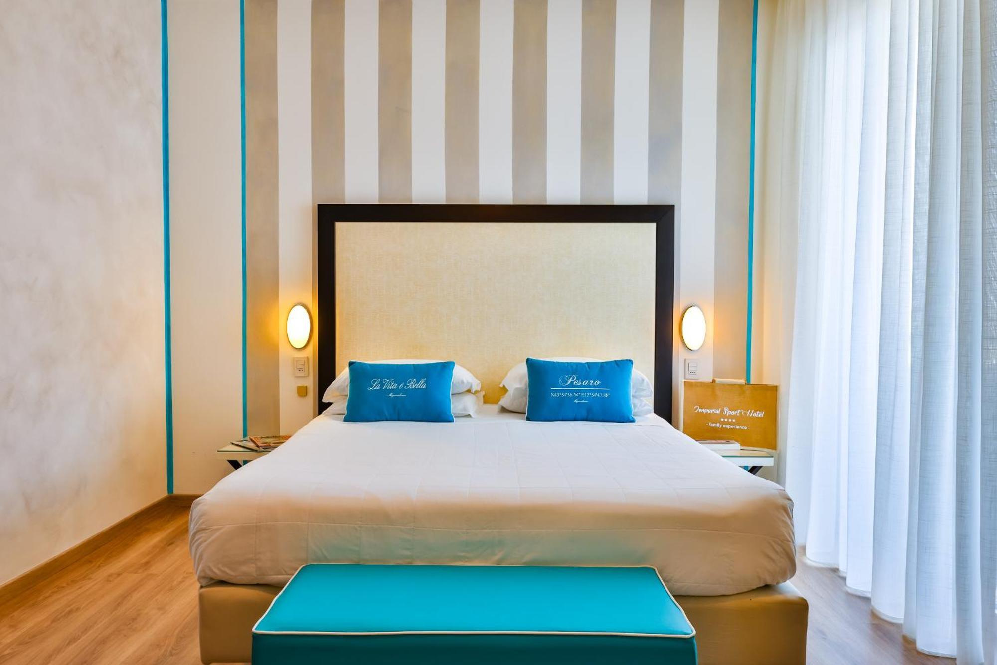 Unahotels Imperial Sport Hotel Песаро Екстериор снимка