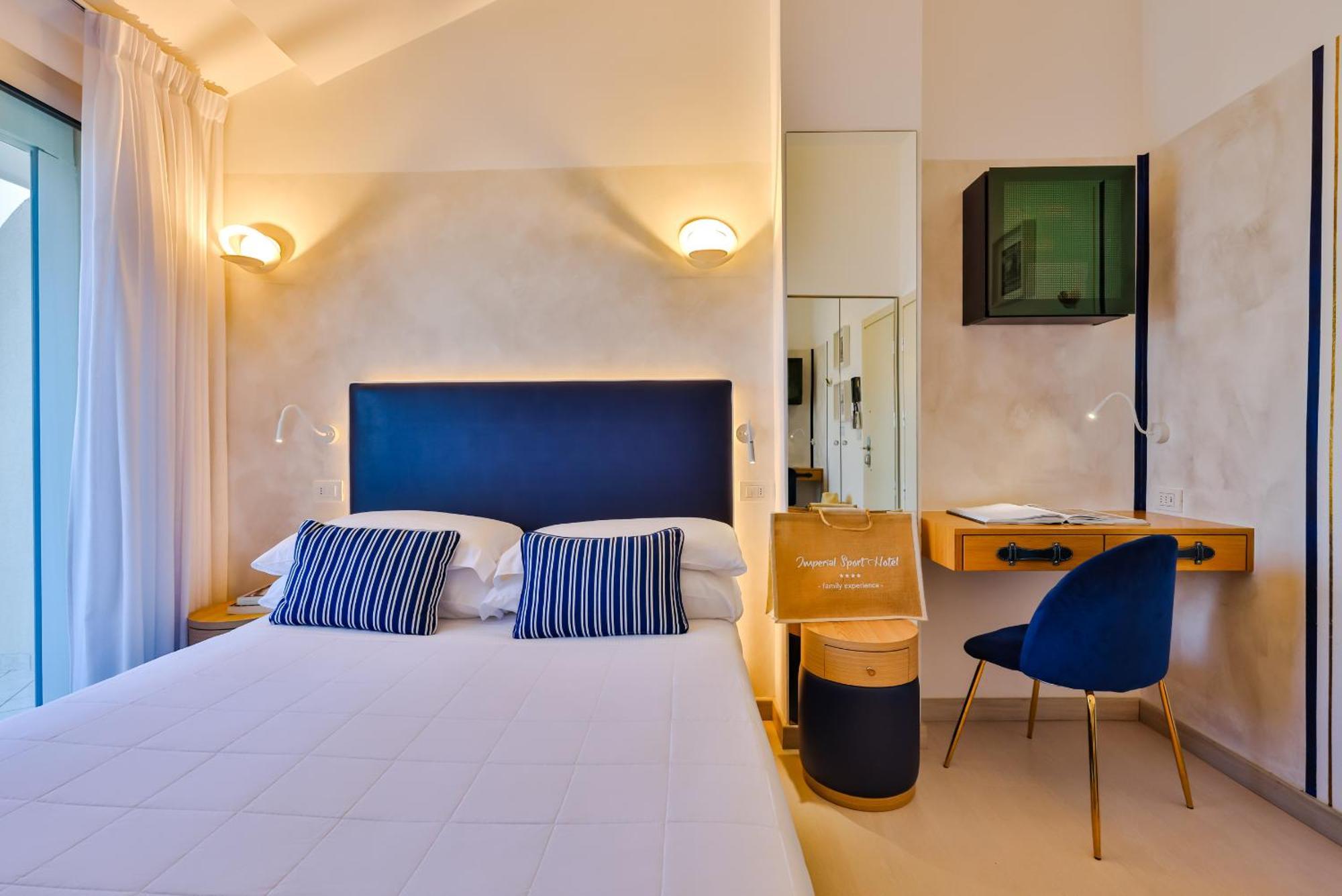 Unahotels Imperial Sport Hotel Песаро Екстериор снимка